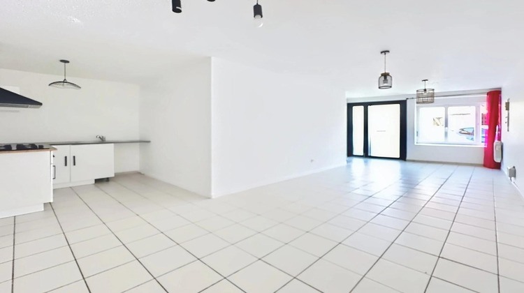Ma-Cabane - Location Appartement Pont-du-Chateau, 57 m²