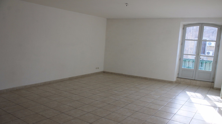 Ma-Cabane - Location Appartement Pont-Saint-Esprit, 82 m²