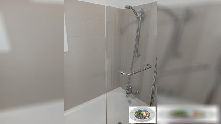 Ma-Cabane - Location Appartement Pont-Saint-Esprit, 47 m²