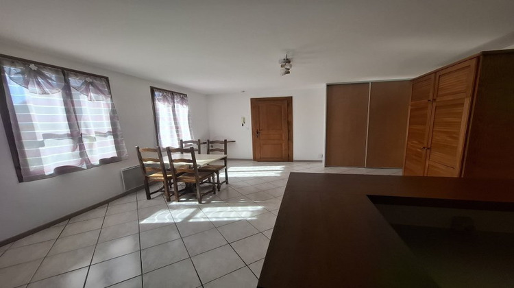 Ma-Cabane - Location Appartement Pont-Sainte-Marie, 42 m²