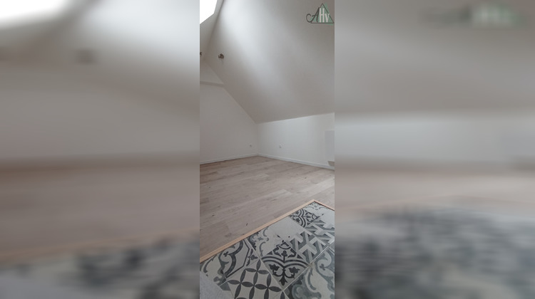 Ma-Cabane - Location Appartement Pont-sur-Yonne, 27 m²