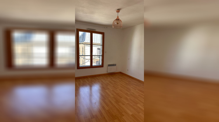 Ma-Cabane - Location Appartement PONTARLIER, 74 m²
