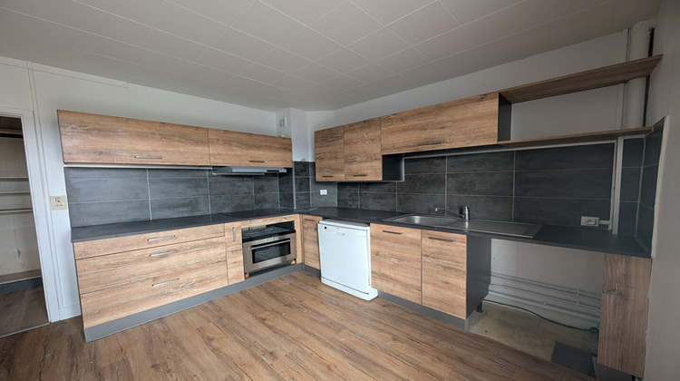 Ma-Cabane - Location Appartement PONTARLIER, 67 m²
