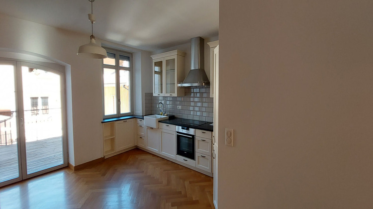 Ma-Cabane - Location Appartement PONTARLIER, 94 m²