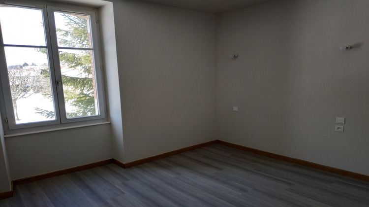 Ma-Cabane - Location Appartement PONTARLIER, 48 m²
