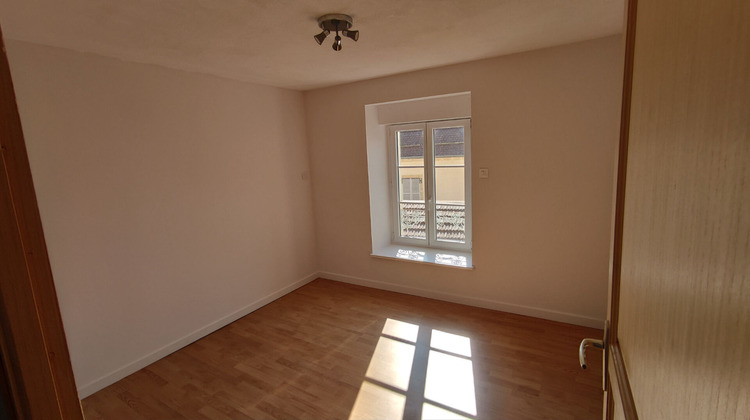 Ma-Cabane - Location Appartement PONTARLIER, 74 m²