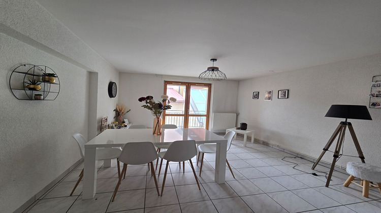 Ma-Cabane - Location Appartement PONTARLIER, 54 m²