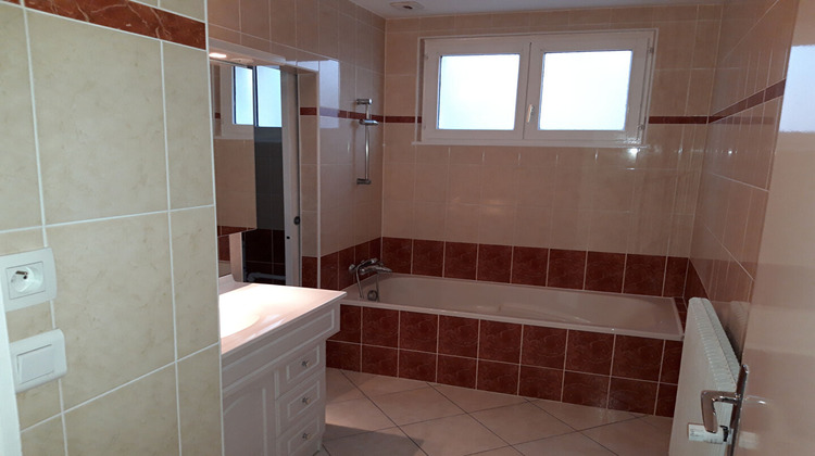 Ma-Cabane - Location Appartement PONTARLIER, 79 m²