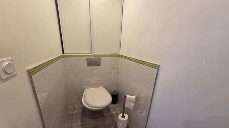 Ma-Cabane - Location Appartement PONTARLIER, 67 m²