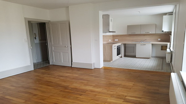 Ma-Cabane - Location Appartement PONTARLIER, 77 m²