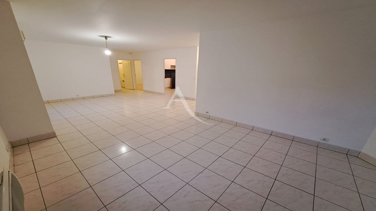 Ma-Cabane - Location Appartement PONTAULT-COMBAULT, 69 m²