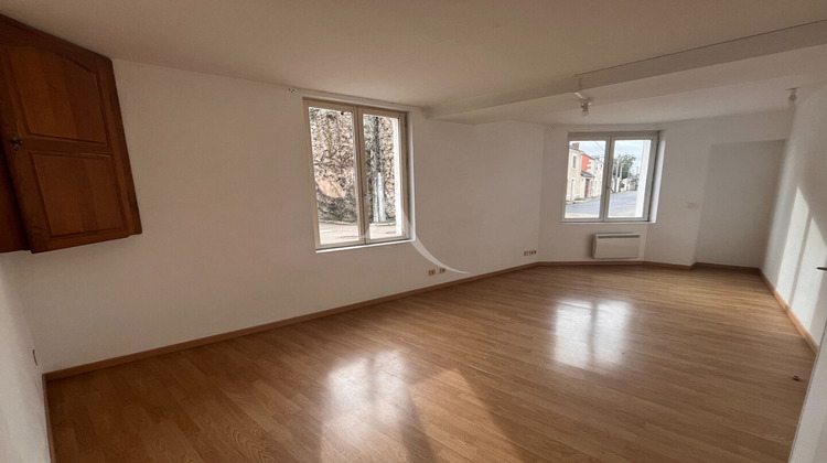 Ma-Cabane - Location Appartement PONTLEVOY, 64 m²