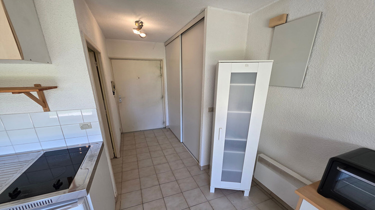 Ma-Cabane - Location Appartement PORT, 26 m²