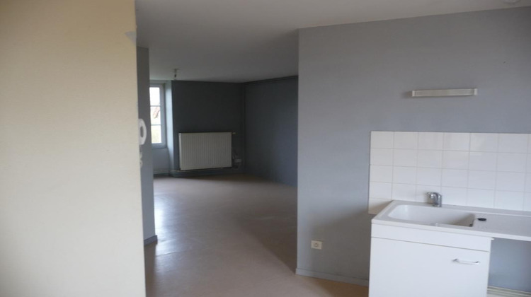 Ma-Cabane - Location Appartement PORT SUR SAONE, 57 m²