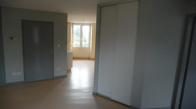 Ma-Cabane - Location Appartement PORT SUR SAONE, 57 m²