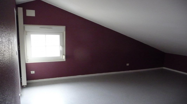 Ma-Cabane - Location Appartement PORT SUR SAONE, 57 m²