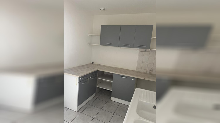 Ma-Cabane - Location Appartement PORT SUR SAONE, 73 m²