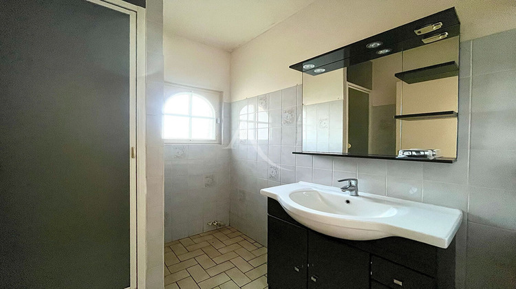 Ma-Cabane - Location Appartement POUANCE, 69 m²