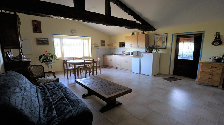 Ma-Cabane - Location Appartement POUILLY-LE-MONIAL, 42 m²