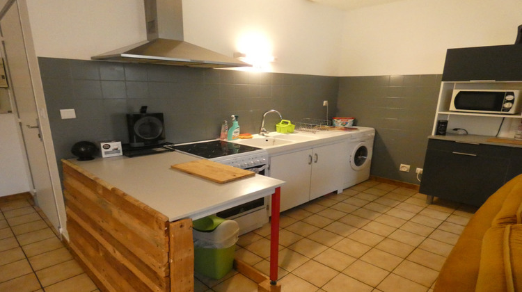 Ma-Cabane - Location Appartement PRAYSSAC, 72 m²