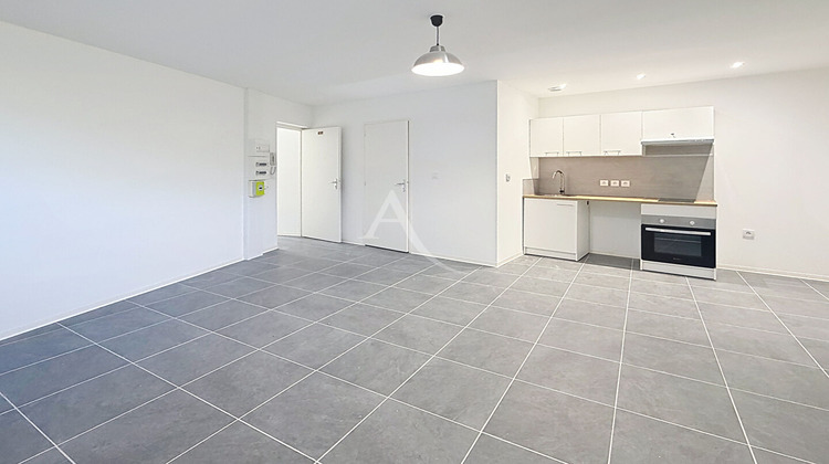 Ma-Cabane - Location Appartement PRAYSSAC, 34 m²