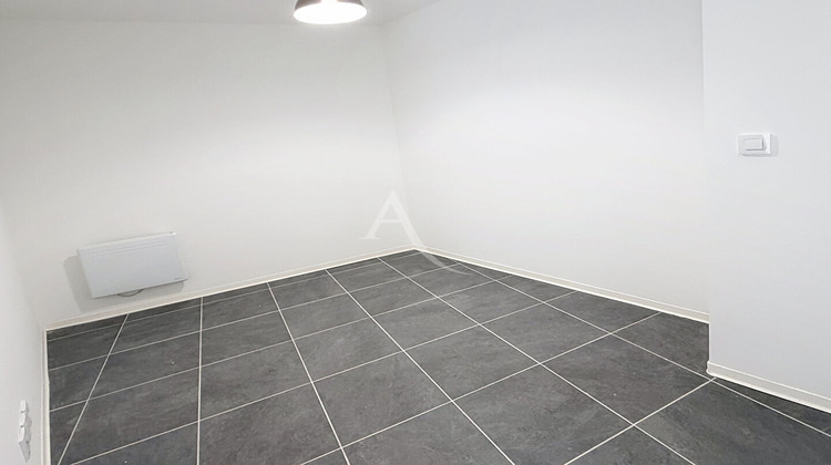 Ma-Cabane - Location Appartement PRAYSSAC, 45 m²