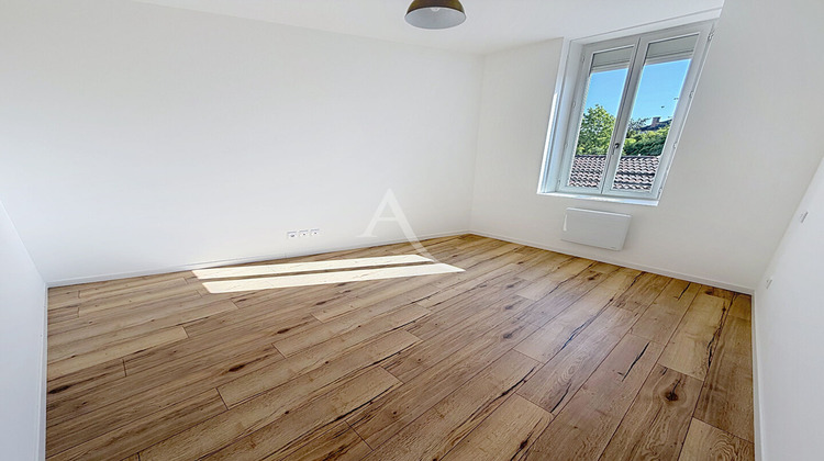Ma-Cabane - Location Appartement PRAYSSAC, 54 m²