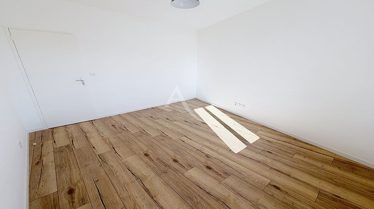Ma-Cabane - Location Appartement PRAYSSAC, 54 m²