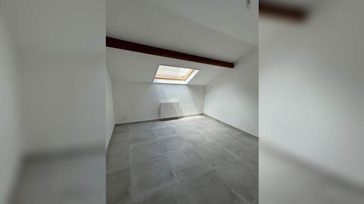 Ma-Cabane - Location Appartement Puiseaux, 19 m²