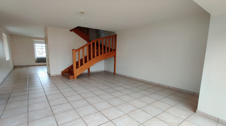 Ma-Cabane - Location Appartement Quédillac, 59 m²
