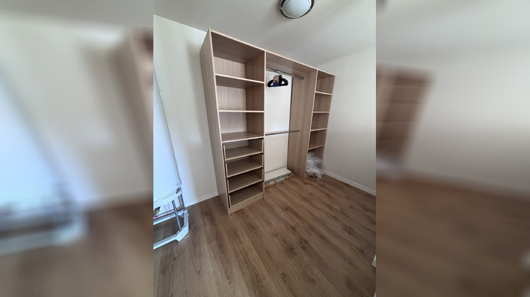 Ma-Cabane - Location Appartement Quédillac, 67 m²