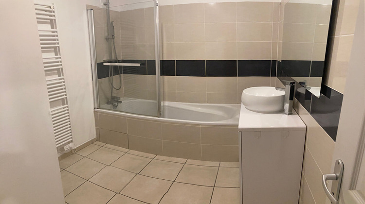 Ma-Cabane - Location Appartement QUINCY-VOISINS, 65 m²