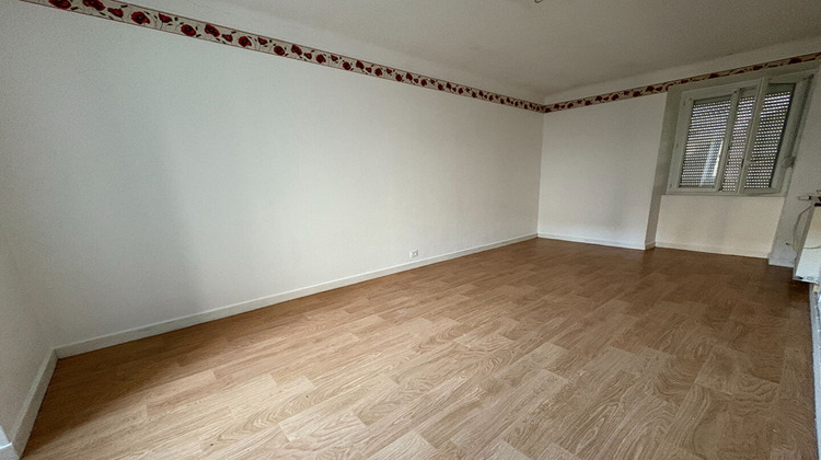 Ma-Cabane - Location Appartement QUINTIN, 99 m²