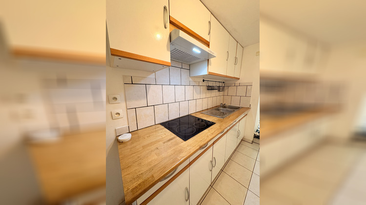 Ma-Cabane - Location Appartement QUINTIN, 60 m²