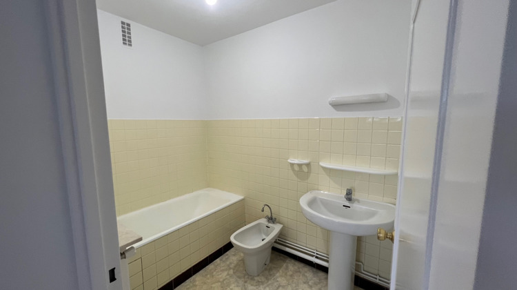 Ma-Cabane - Location Appartement RAMBOUILLET, 74 m²