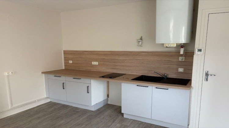 Ma-Cabane - Location Appartement Ranchal, 40 m²