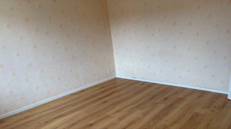 Ma-Cabane - Location Appartement Ranchal, 40 m²