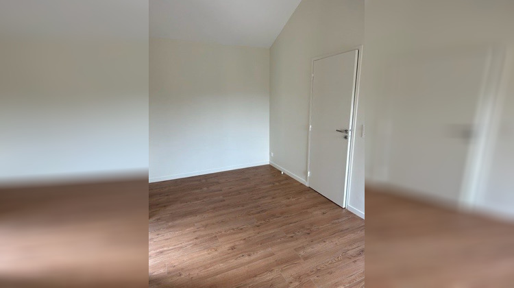 Ma-Cabane - Location Appartement Ranchal, 64 m²