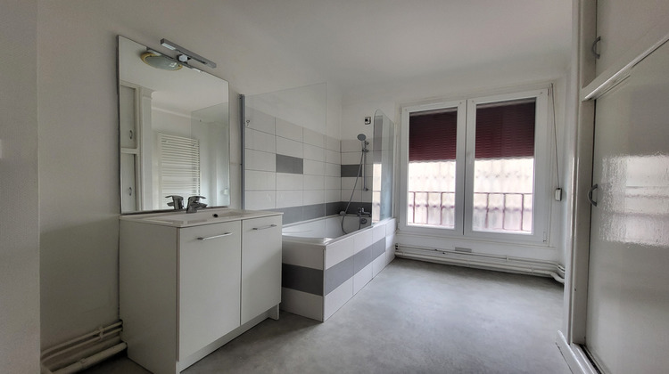 Ma-Cabane - Location Appartement Raon-l'Étape, 55 m²