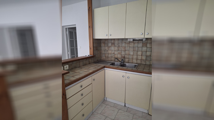 Ma-Cabane - Location Appartement Réalmont, 61 m²