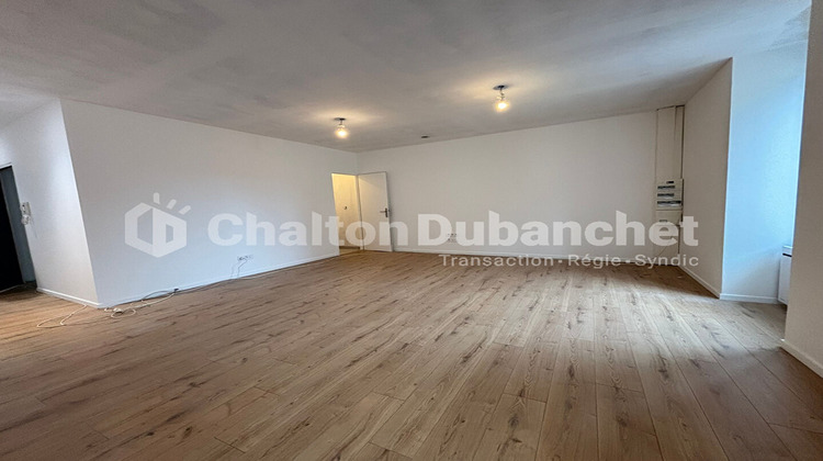 Ma-Cabane - Location Appartement REGNY, 84 m²