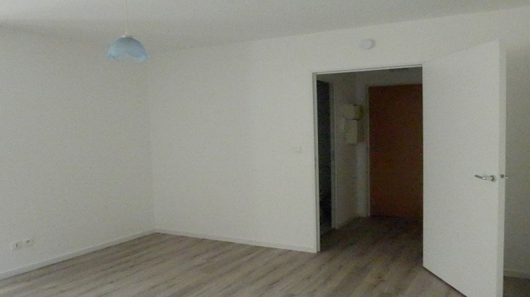 Ma-Cabane - Location Appartement Reims, 27 m²