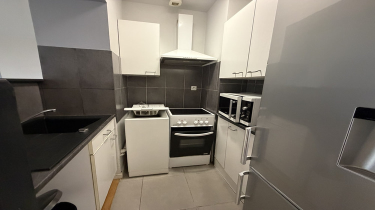 Ma-Cabane - Location Appartement REIMS, 32 m²