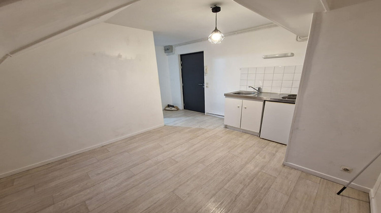 Ma-Cabane - Location Appartement REIMS, 19 m²