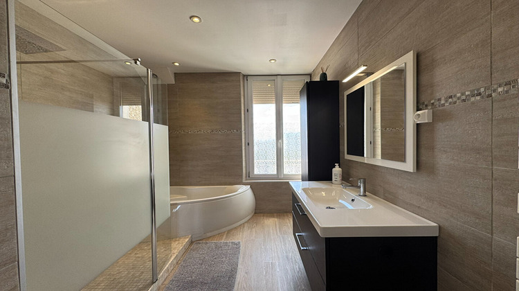 Ma-Cabane - Location Appartement REIMS, 89 m²