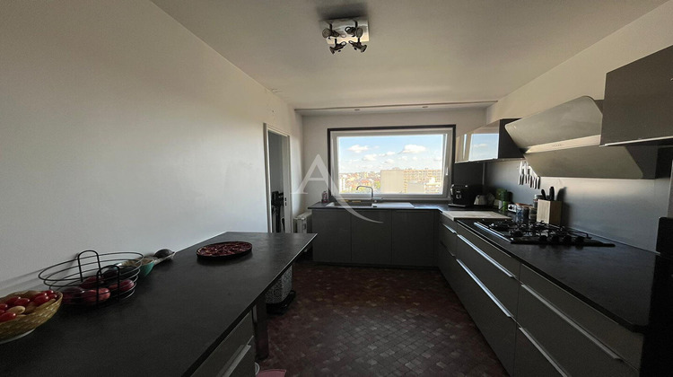 Ma-Cabane - Location Appartement REIMS, 75 m²