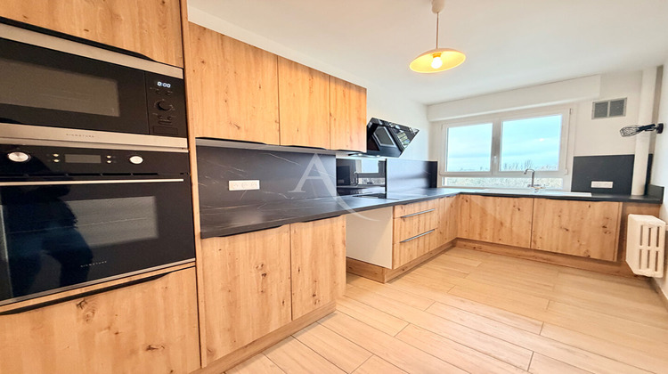 Ma-Cabane - Location Appartement REIMS, 59 m²