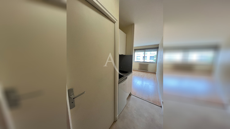 Ma-Cabane - Location Appartement REIMS, 18 m²