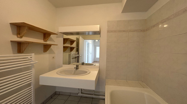 Ma-Cabane - Location Appartement REIMS, 44 m²