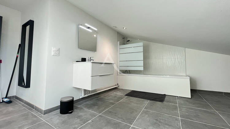Ma-Cabane - Location Appartement REIMS, 29 m²